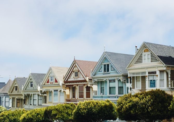 pexels-jessica-bryant-1370704